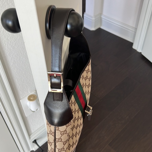 Small classic Gucci hand bag. Brown leather trim. - Picture 5 of 9